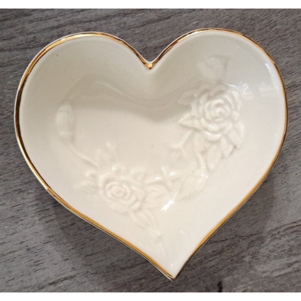 Lenox Small Sculpted Rose Heart Shaped Ivory Trinket Dish Gold Trim Raised Roses
